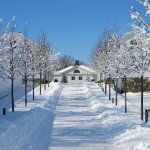 Gunnebo slott i snöskrud.